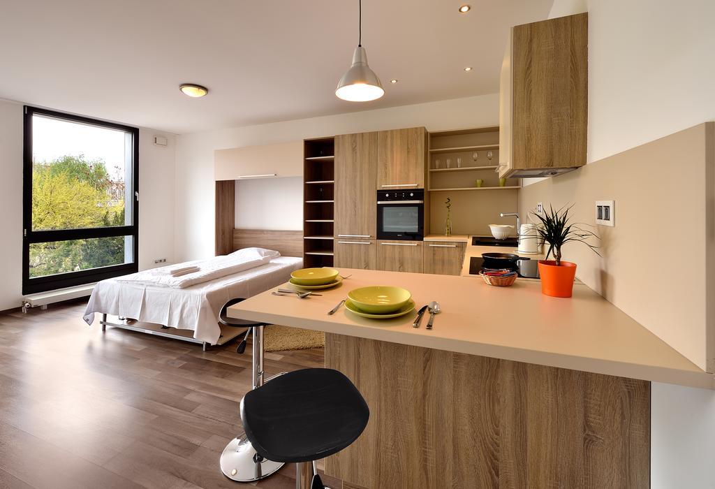 Ambiente Serviced Apartments - Dunajska Pozsony Szoba fotó